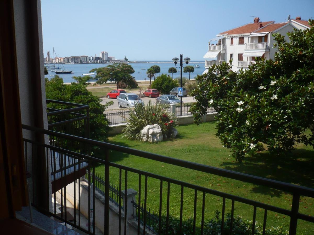 By The Sea - 11647 Umag